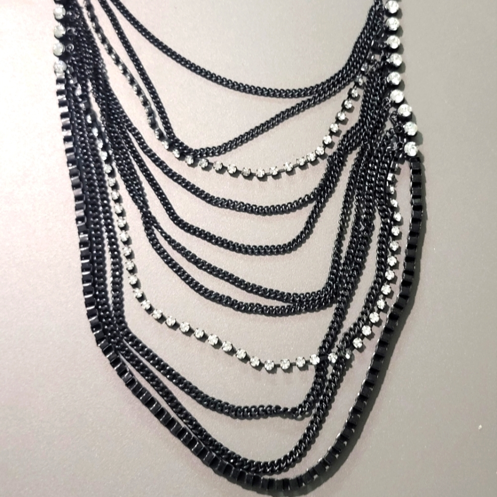 NWT Robert Rose body chain necklace